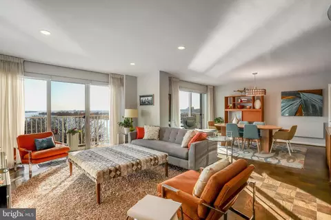 530 N Street St SW #S907, Washington, DC 20024