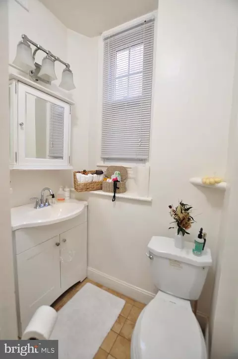 Bath - 1904 Calvert St NW, Washington, DC 20009 photo 1 of 5