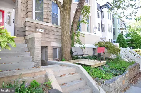 Exterior - 1904 Calvert St NW, Washington, DC 20009 photo 5 of 10