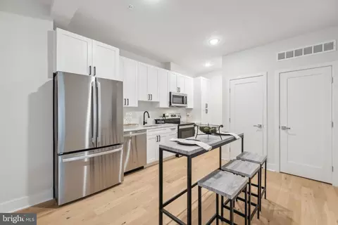 1621 T St SE #4, Washington, DC 20020