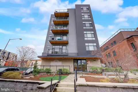 911 2nd St NE #104, Washington, DC 20002