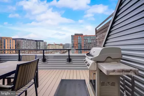 Exterior - 911 2nd St NE #104, Washington, DC 20002 photo 6 of 10