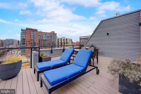 Exterior - 911 2nd St NE #104, Washington, DC 20002 photo 5 of 10