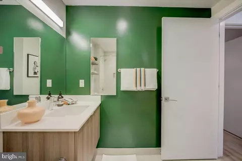 Bath - 911 2nd St NE #104, Washington, DC 20002 photo 2 of 2