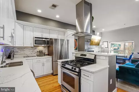 611 M St NE #4, Washington, DC 20002 photo 9