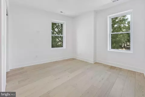 33 T St NE, Washington, DC 20002 photo 30