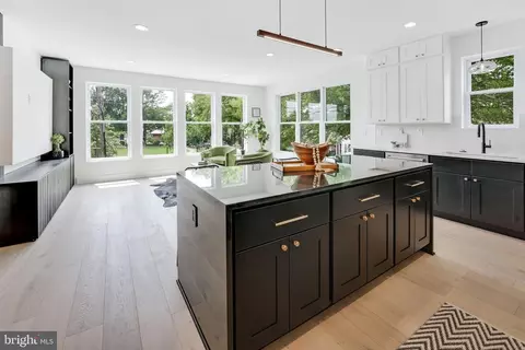 33 T St NE, Washington, DC 20002 photo 14