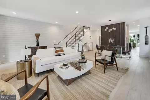 33 T St NE, Washington, DC 20002 photo 8