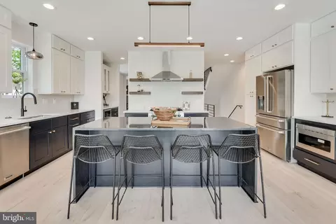 33 T St NE, Washington, DC 20002 photo 3
