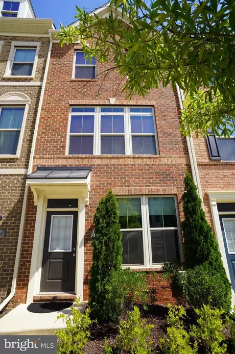 3702 Jamison St NE, Washington, DC 20018 photo 2