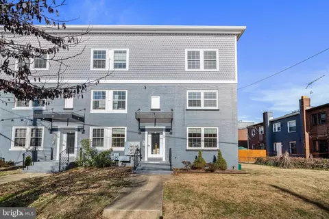 718 Jackson St NE #2, Washington, DC 20017