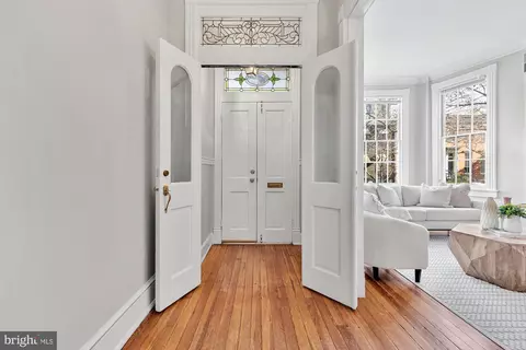 124 6th St NE, Washington, DC 20002 photo 2