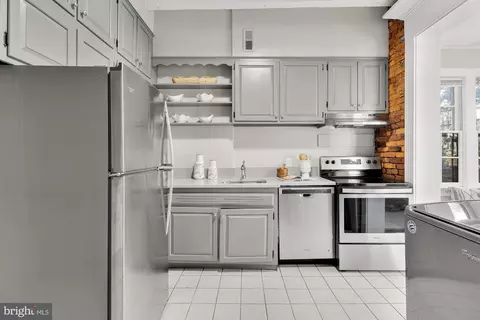 124 6th St NE, Washington, DC 20002 photo 14