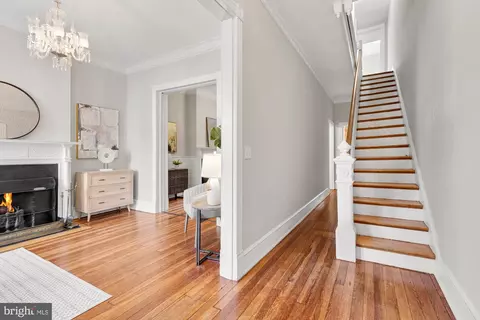 124 6th St NE, Washington, DC 20002 photo 3