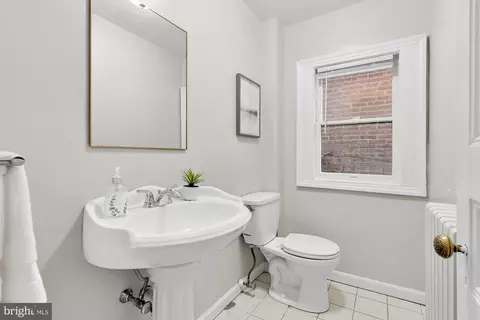 124 6th St NE, Washington, DC 20002 photo 13