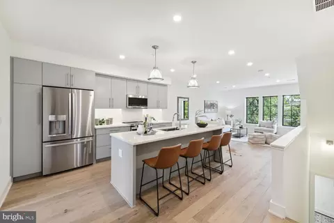 1832 Bay St SE #2, Washington, DC 20003 photo 6