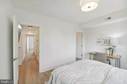 1832 Bay St SE #2, Washington, DC 20003 photo 14