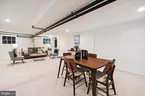Dining - 619 14th St NE, Washington, DC 20002 photo 3 of 3