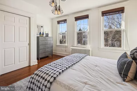 Bedroom - 619 14th St NE, Washington, DC 20002 photo 4 of 7