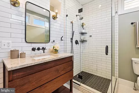 Bath - 619 14th St NE, Washington, DC 20002 photo 2 of 6