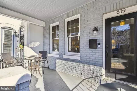 Exterior - 619 14th St NE, Washington, DC 20002 photo 3 of 5