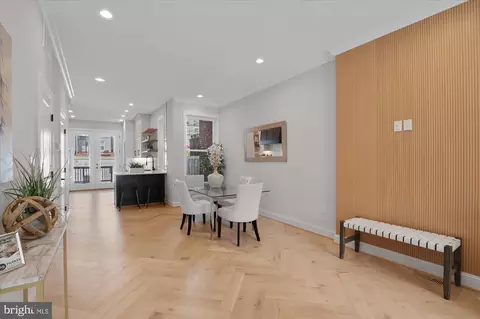 55 R St NW, Washington, DC 20001 photo 9