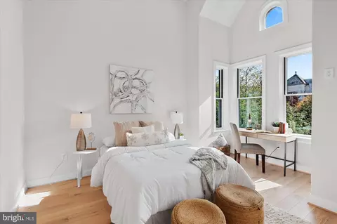 55 R St NW, Washington, DC 20001 photo 29