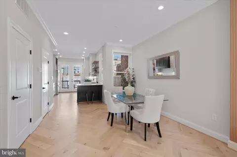 55 R St NW, Washington, DC 20001 photo 10