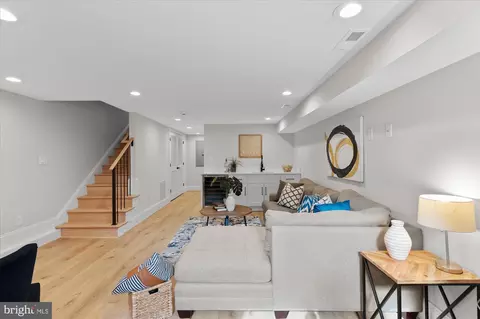 55 R St NW, Washington, DC 20001 photo 43