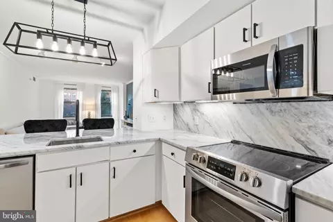 616 E Street St NW #302, Washington, DC 20004 photo 9