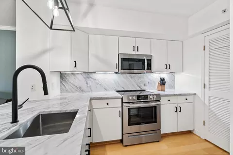 616 E Street St NW #302, Washington, DC 20004 photo 8