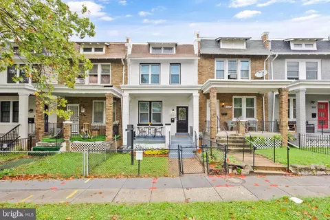 1806 M St NE, Washington, DC 20002