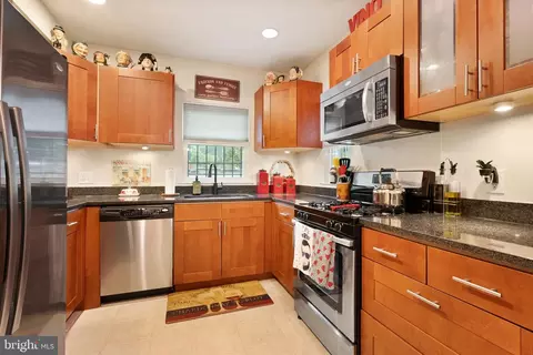 1806 M St NE, Washington, DC 20002 photo 12