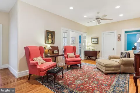 1734 P St NW #28, Washington, DC 20036