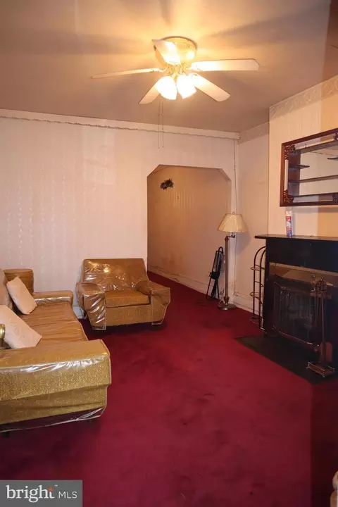 1111 C St NE, Washington, DC 20002 photo 3
