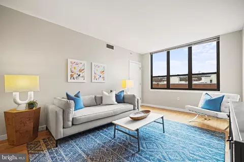 3883 Connecticut Ave NW #702, Washington, DC 20008