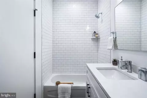 1016 17th Pl NE #003, Washington, DC 20002 photo 4