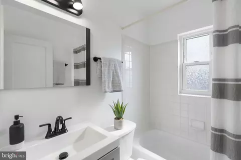 Bath - 1645 Lang Pl NE, Washington, DC 20002 photo 1 of 2