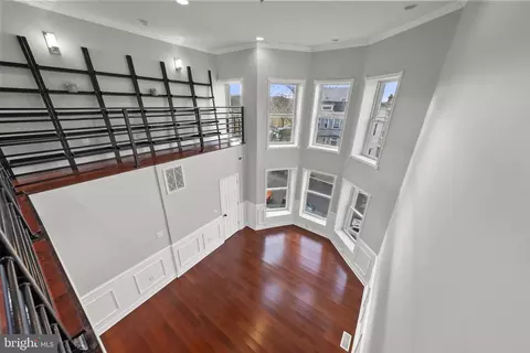 22 T St NE #B, Washington, DC 20002