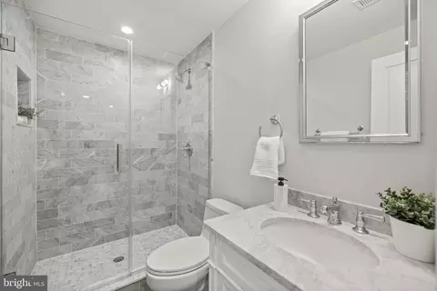 Bath - 3625 Everett St NW, Washington, DC 20008 photo 9 of 9