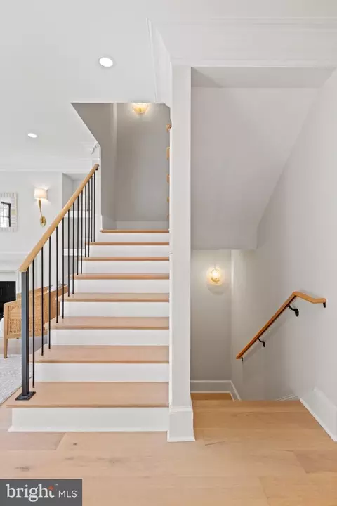 Entry Way - 3625 Everett St NW, Washington, DC 20008 photo 4 of 5