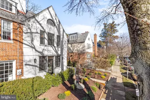 Exterior - 3625 Everett St NW, Washington, DC 20008 photo 17 of 19