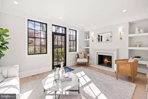 Living - 3625 Everett St NW, Washington, DC 20008 photo 2 of 8