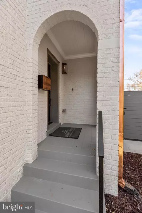 Exterior - 3625 Everett St NW, Washington, DC 20008 photo 4 of 19