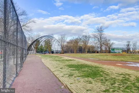 View/Area - 3625 Everett St NW, Washington, DC 20008 photo 4 of 4