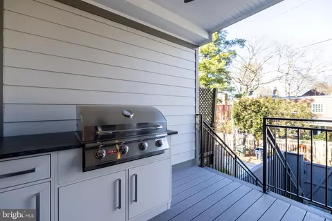 Exterior - 3625 Everett St NW, Washington, DC 20008 photo 15 of 19