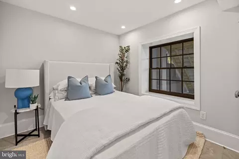 Bedroom - 3625 Everett St NW, Washington, DC 20008 photo 14 of 14