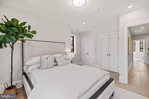 Bedroom - 3625 Everett St NW, Washington, DC 20008 photo 11 of 14