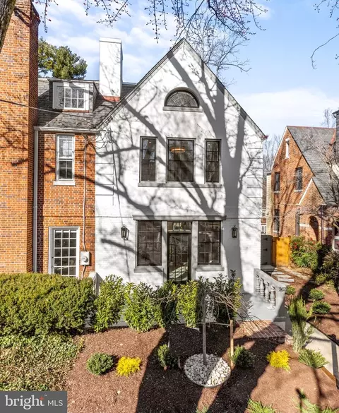 Exterior - 3625 Everett St NW, Washington, DC 20008 photo 2 of 19