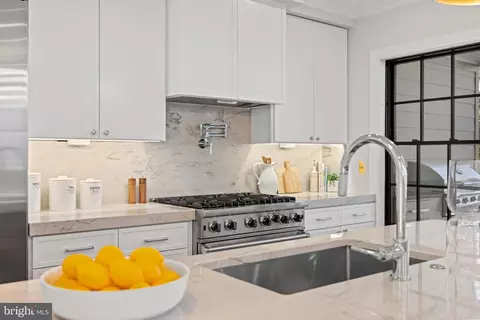 Kitchen - 3625 Everett St NW, Washington, DC 20008 photo 8 of 11